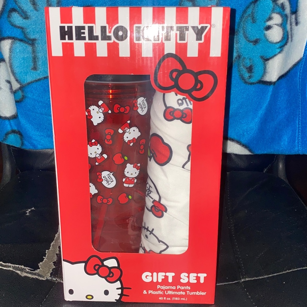Hello Kitty Red and White Gift Set